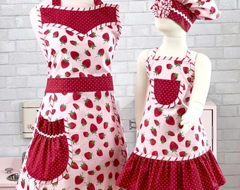 Mother Daughter Aprons, Matching Apron Set, Mommy and Me Matching Pink Strawberry Aprons, Party Aprons for Mommy and me