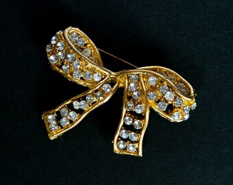 VINTAGE 1950's Gold Tone and Rhinestone Tied Bow Brooch, Pin.