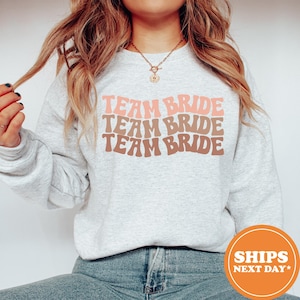 Team Bride Hoodie / Bachelorette Party Sweatshirt / Bride Tribe Pullover / Bridesmaid Gift Hoodie / Wedding Party Matching Sweatshirt