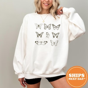 Vintage Butterfly Sweatshirt / Cottagecore Hoodie / Retro Butterfly Graphic Sweatshirt / Nature Lover Pullover / Aesthetic Cozy Hoodie