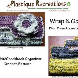 Peut inclure: Un modèle de crochet pour un portefeuille ou un organiseur de chéquiers réalisé avec du fil en plastique. Le modèle s'appelle "Wrap & Go" et fait partie d'une série d'accessoires pour porte-monnaie en plarn. L'image montre deux exemples de l'organisateur, l'un en violet et blanc et l'autre en jaune et bleu.