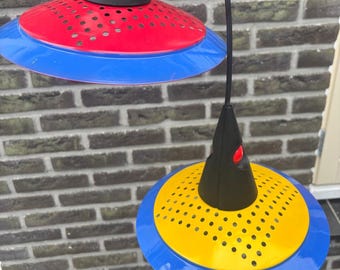 Hanglampen in Memphis-stijl