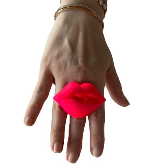 Hot pink neon lip ring, Ceramic Ring, statement ring, pink lips, Harajuka fashion, big ring, ceramic jewelry, adjustable ring StudioLeanne