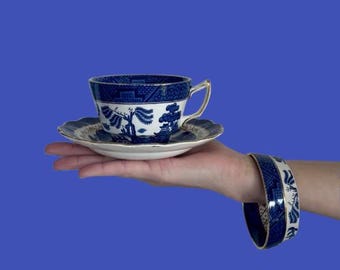 Brazalete grande, joyería de porcelana rota, brazalete de porcelana, brazalete vintage, joyería vintage antigua, brazalete grande de joyería reciclada Studioleanne