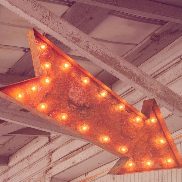 Vintage Marquee Lights - Arrow 36" long