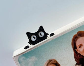 Cat Bookmark Peeking Out, Page Marker for Gifts & Book Lovers- 3D Printing - Blender Modeling - BambuLab - Limited Edition, Only Few Left