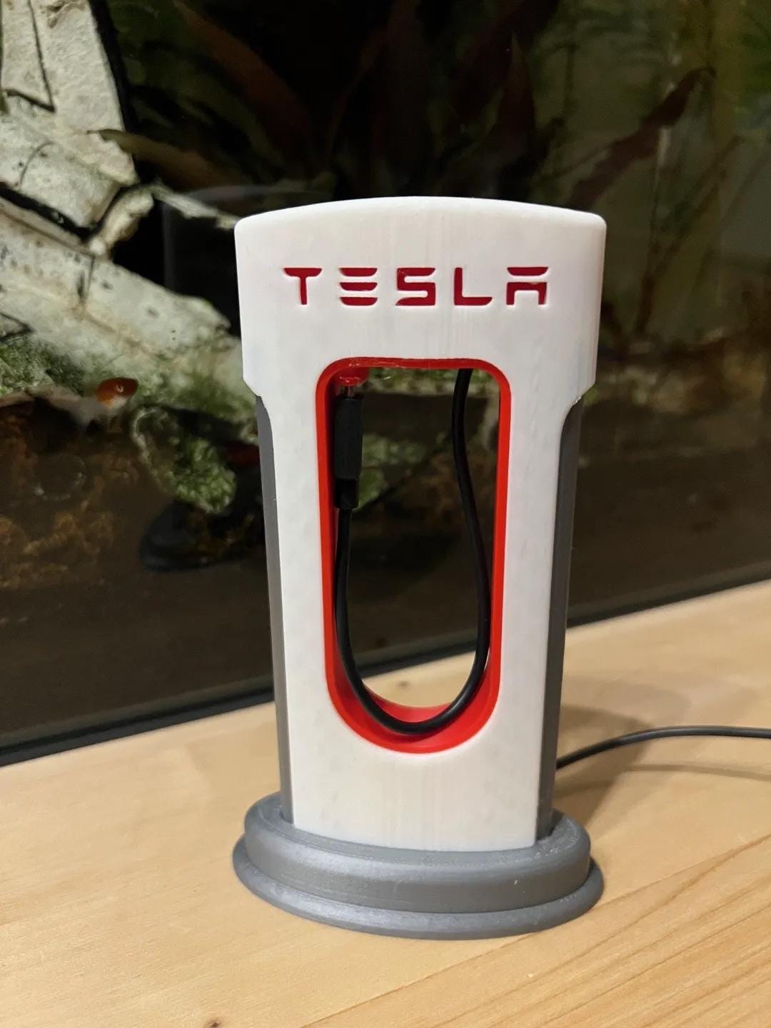 Tesla Supercharger iPhone Charger – 3D Print File for Bambulab A1