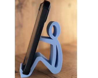 Sitting Man Phone Holder, Minimalist Smartphone Stand for Desk - 3D Printing - Blender Modeling - BambuLab - Limited Edition, Only Few Left