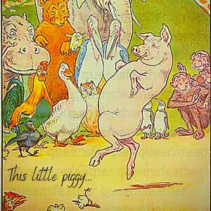 Könnte beinhalten: Eine bunte Illustration eines Schweins, das in der Luft springt, mit anderen Tieren, darunter ein Hahn, ein Flusspferd, ein Bär, ein Elefant und eine Giraffe. Der Text "This little piggy..." steht am unteren Rand des Bildes.