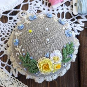 Handmade needle holder Roses in a wreath, sewing organizer, vintage style, gift, handmade embroidered pin cushion, pin accessory