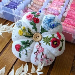 Handmade Round Pumpkin Pincushion, Flower Garden Embroidered Pin Cushion, Gift for Her, Pin Accessory, Pin Keeper, Sewing Room Decor