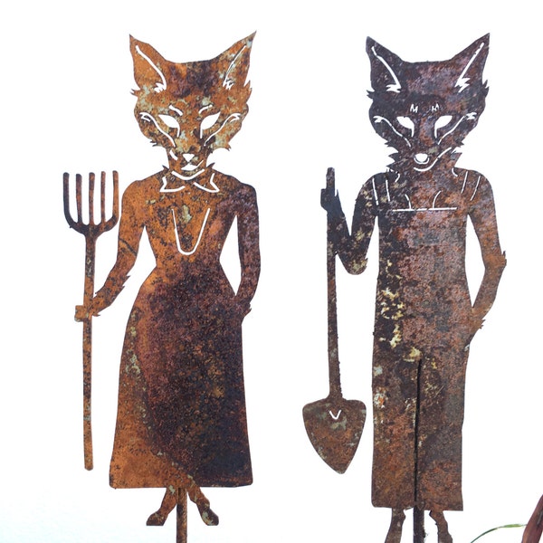 Mr and Mrs Fox Metal Garden Art Sculpture Decor American Gothic- Free Shipping- Home Garden Decor The foxes themselves are 7 inches tall