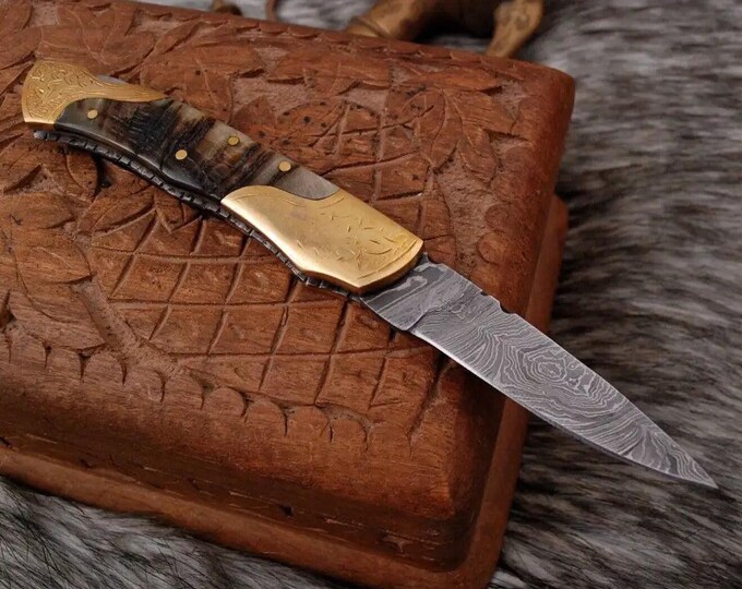 Handmade Damascus Pocket Knife Folding Knife Custom Damascus knives Gift Anniversary Wedding Gift for Men Christmas Gift