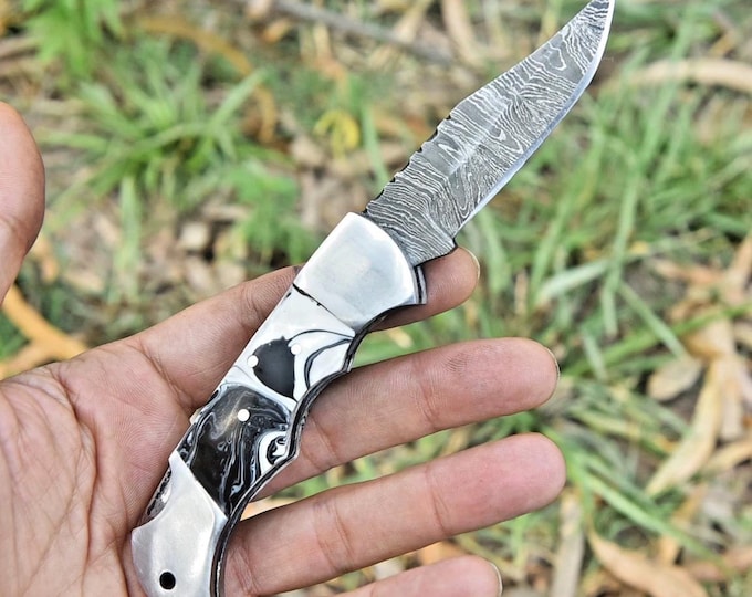 Custom Handmade Damascus Blade Folding Pocket Knife Foldable Lock back knives USA Groomsmen Gift  Anniversary Gift for Him