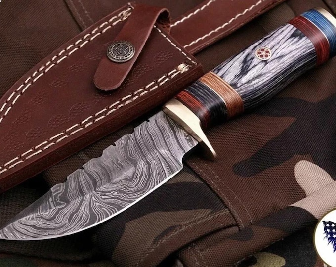 Handmade Damascus Hunting Knife, Forged Steel Bushcraft Knife, Handmade knives Outdoor, Custom Gift For Father