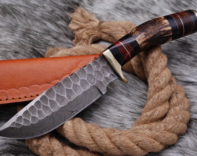 Handmade Knives Damascus knife Fixed Blade Best Hunting Knife Bowie , BushCraft Camping Knife - Stag Antler Handle Mens Gift Groom