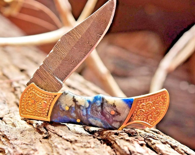 Handmade Damascus Pocket knife Folding Blade Knives With Belt Sheath Birthday Gift Back Lock Folding knife Groomsmen Gift For Men