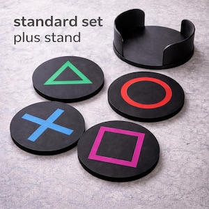 Posavasos con forma de botones de PlayStation – Decoración para escritorio de videojuegos – Símbolos del mando de PS (triángulo, círculo, X, cuadrado) – Regalo para gamers – Juego de posavasos impresos en 3D