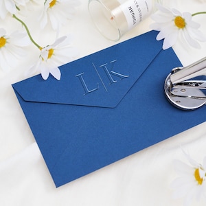 Embosseuse initiale personnalisée, tampon de mariage personnalisé avec monogramme, outil de gaufrage d'invitation, tampon pour serviette de table, cadeau pour couple ou agenda