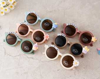 Personalized Kids Sunglasses, Cute Flower Sunglasses for Little Girls & Toddlers, Fun Custom Sunglasses with Name, Perfect Party Gift