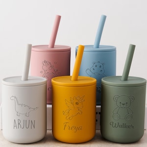 Silikon-Schnabeltasse mit individuellem Namen, 213 ml, auslaufsicherer Trainingsbecher für Kleinkinder mit Strohhalm, ideal für Babypartys, Kleinkinder und Geburtstagsgeschenke