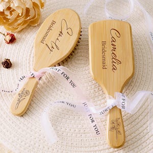Personalized Bridesmaid Wood Comb with Name Engraving, Handmade Commemorative Hair Brush, Wedding Party Gift, Bridesmaid Proposal Keepsake