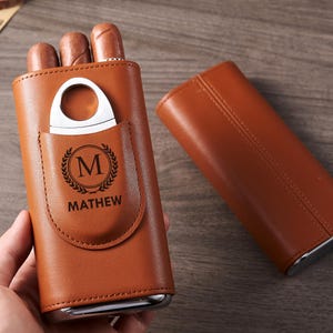 Personalized Engraved Leather Cigar Holder with Cutter, Travel Cigar Case & Humidor, Valentine&#39;s Day Gift, Gift for Husband, Dad or Birthday
