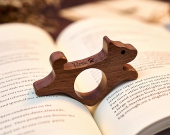 Personalized Solid Walnut Dog Book Page Holder, Custom Name Wooden Thumb Page Spreader, Ideal Gift for Readers and Friends