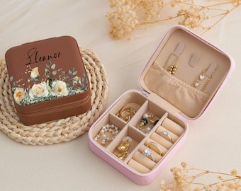 Custom Leather Travel Jewelry Case, Personalized Flower Jewelry Box, Thoughtful Bridal Jewelry Box and Bridesmaid Wedding Gift Idea