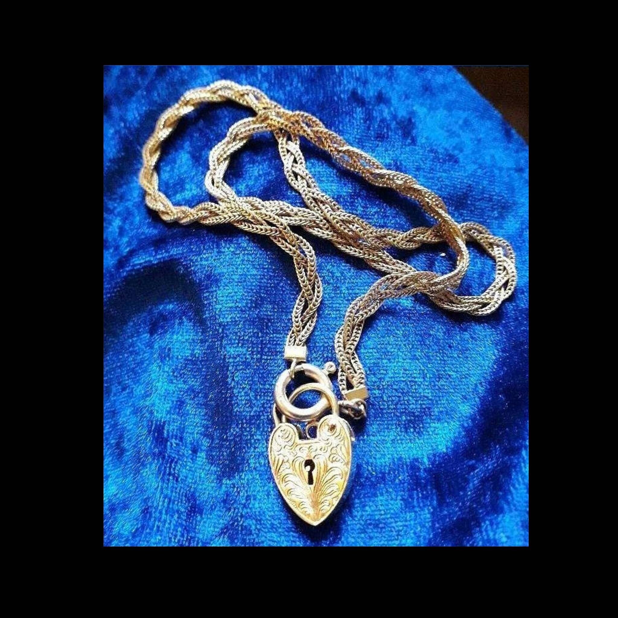Gorgeous Vintage 9ct Gold Ornate 