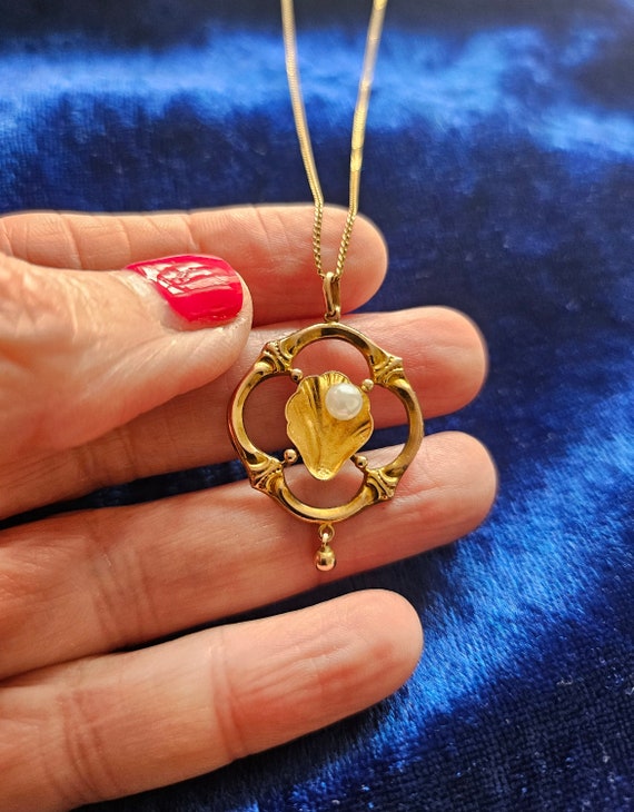 Art Nouveau vintage shell necklace 9ct gold pearl… - image 6