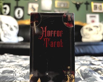 Horror Tarot Deck: Gothic Macabre Imagery, 78-Card Set