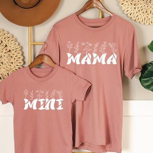 Mama Mini Floral Shirts: Matching Mother&#39;s Day Tees