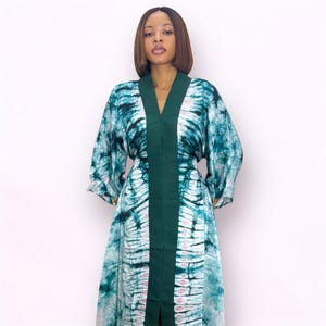 African bubu,  kaftan, rich aunty boubou