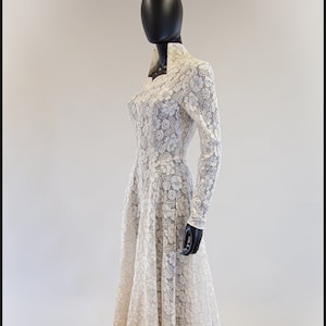 Original True Vintage 1950s Ivory Gold Lace Princess Wedding Gown and Slip - Size Small - Free Shipping Worldwide