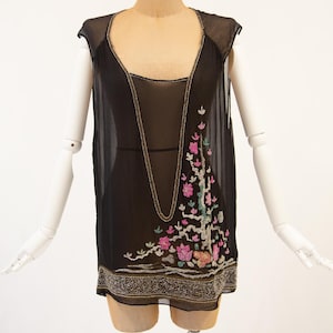 Tunica vintage anni '20 nera con perline e fiori, antica