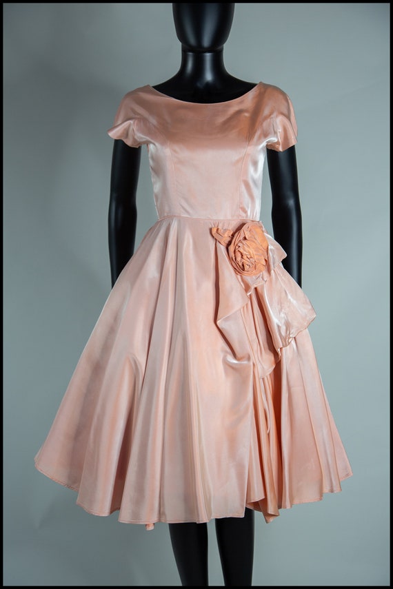 Original True Vintage 1950s Peach Draped Taffeta … - image 7