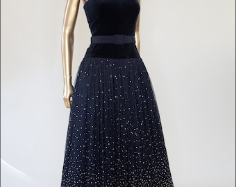 Original vintage 1950s black and gold glitter tulle ballgown - Size Medium Waist 30" - Free Shipping Worldwide