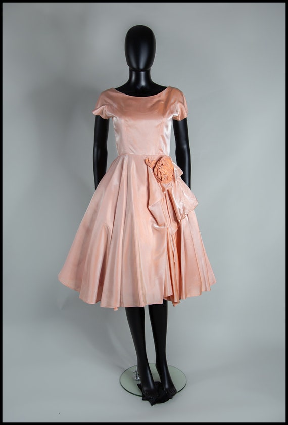 Original True Vintage 1950s Peach Draped Taffeta … - image 6