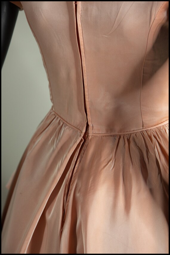 Original True Vintage 1950s Peach Draped Taffeta … - image 10