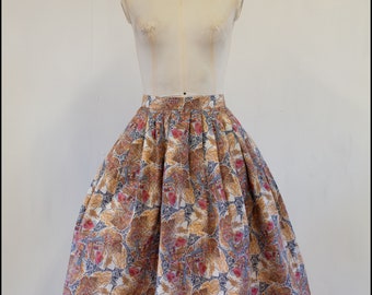 Trie Vintage 1950s Brown Fall Red Barn Print Full Skirt - Size Small Waist 26" - Free Shipping Worldwide