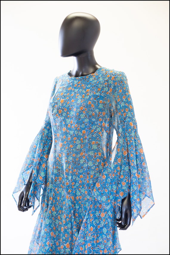 Original True Vintage 1970s Blue Floral Cotton Vo… - image 5