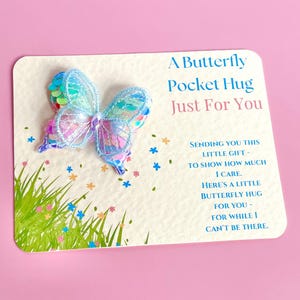 Grande: Abrazo de bolsillo con forma de mariposa, ¡EDICIÓN LIMITADA! Incluye bolsa de organza de regalo.