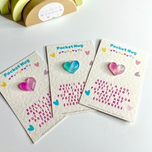 Câlin de poche, coeur en résine arc-en-ciel, ami, cadeau de fête, deuil, anxiété, mini bibelot souvenir, sac cadeau en organza gratuit inclus