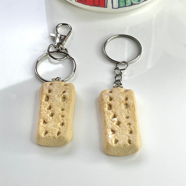 Porte-clés sablé original en forme de doigt de biscuit - Porte-clés en fimo fait main - Pochette cadeau en organza gratuite incluse