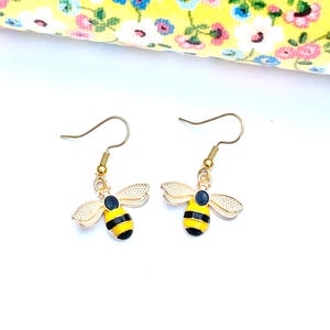 Pendientes de abeja. Bolsa de regalo de organza incluida.