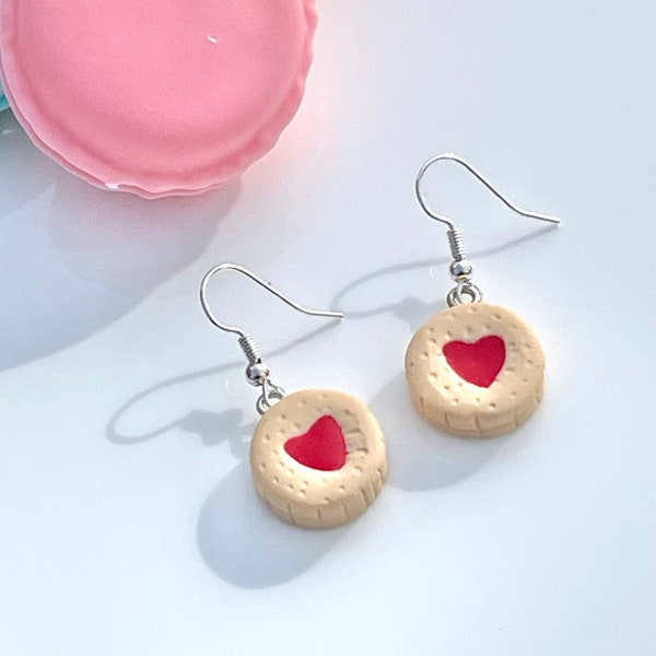 Boucles d'oreilles en argent sterling Jammy Dodger Biscuit Dangly Dangly Dropper faites main Saint-Valentin coeur bijoux en pâte polymère fimo cadeau pour elle