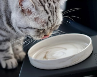 Marmornapf ''Komfort'' für Katzen – Flacher Keramiknapf Ø 16cm gegen Schnurrhaar-Stress, Edler Napf passend für CAT LOURI Napferhöhungen