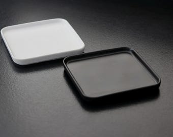 Square ceramic bowl "Clear Edge" for cats Ø 15.5 cm, ultra-flat feeding plate for maximum comfort, anti-whisker stress, CAT LOURI