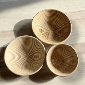 バヌトン パン発酵バスケット 8.5インチ ラタン 布カバー付き サワードウパン用品、サワードウ発酵ボウル ラタンバスケット